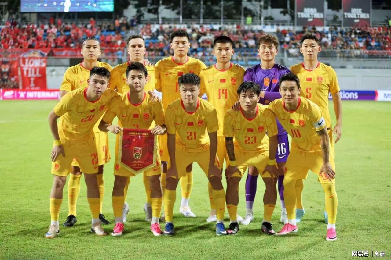 伯明翰买断签哥伦比亚中场索利斯