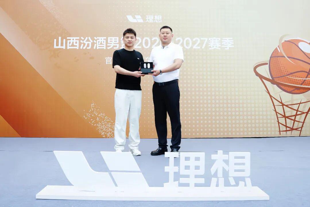 创历史！毒液队首发竟有两个中国人 女篮海外留洋再迎突破？